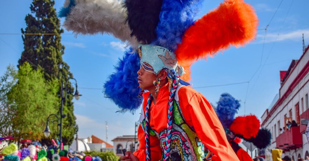 地元業者と大手業者の違いを比較する図解。価格や対応の違いが分かる内容。