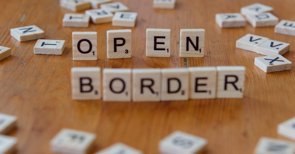 ゲーム買取査定結果のメールを確認している様子