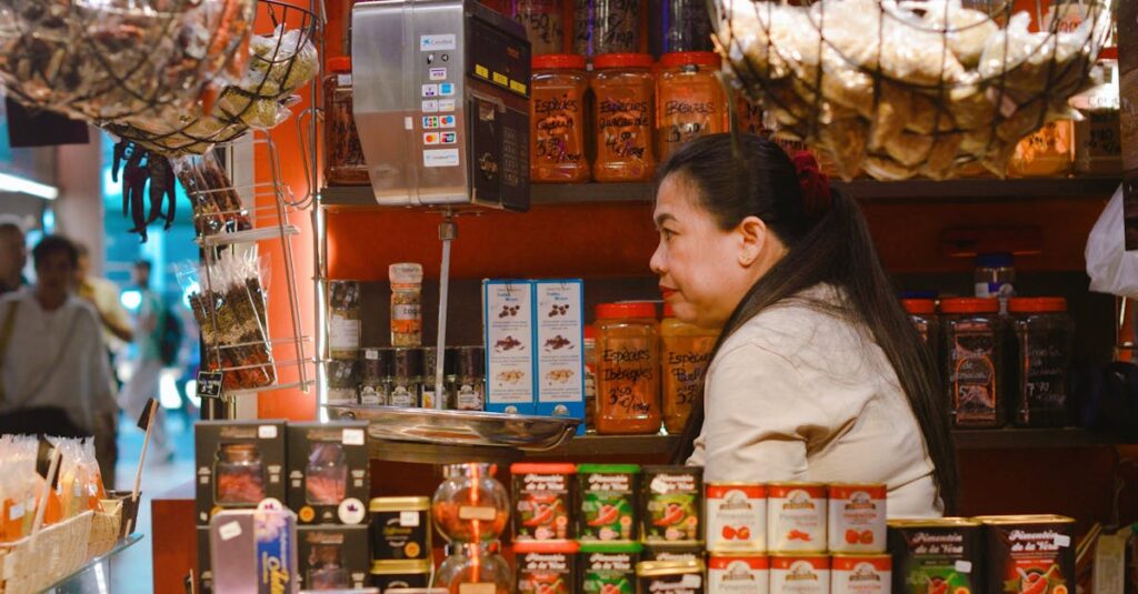 サックスの買取方法(店舗・宅配・出張)を比較する図表と人の選択シーン。