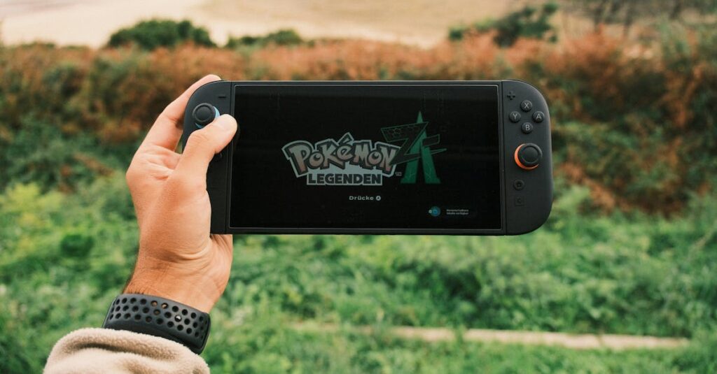 Switchを高く売るためのクリーニング方法。クロスや綿棒を使った清掃の様子。