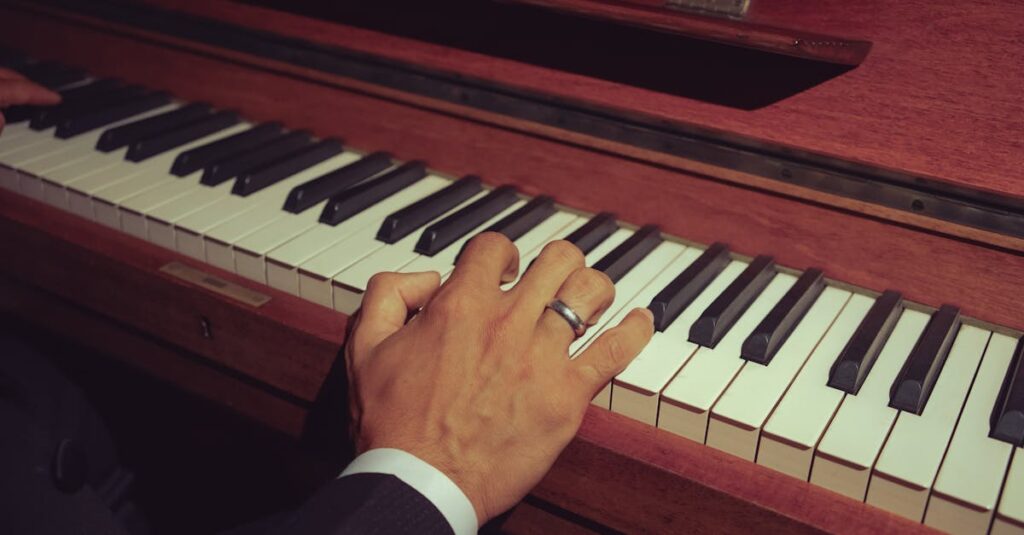 楽器の出張買取後に必要なアフターケア対応やクーリングオフ制度などを確認するイメージ画像