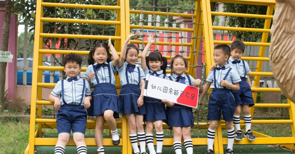 ゲームを査定に出す前にスマホで状態を撮影している様子