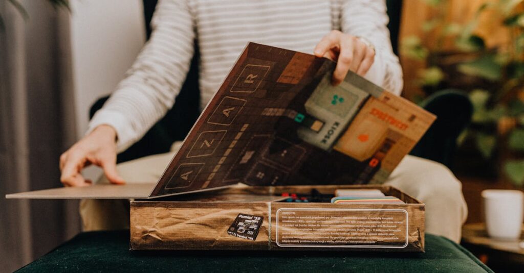 ゲームの外箱や説明書を揃えて査定に出す様子