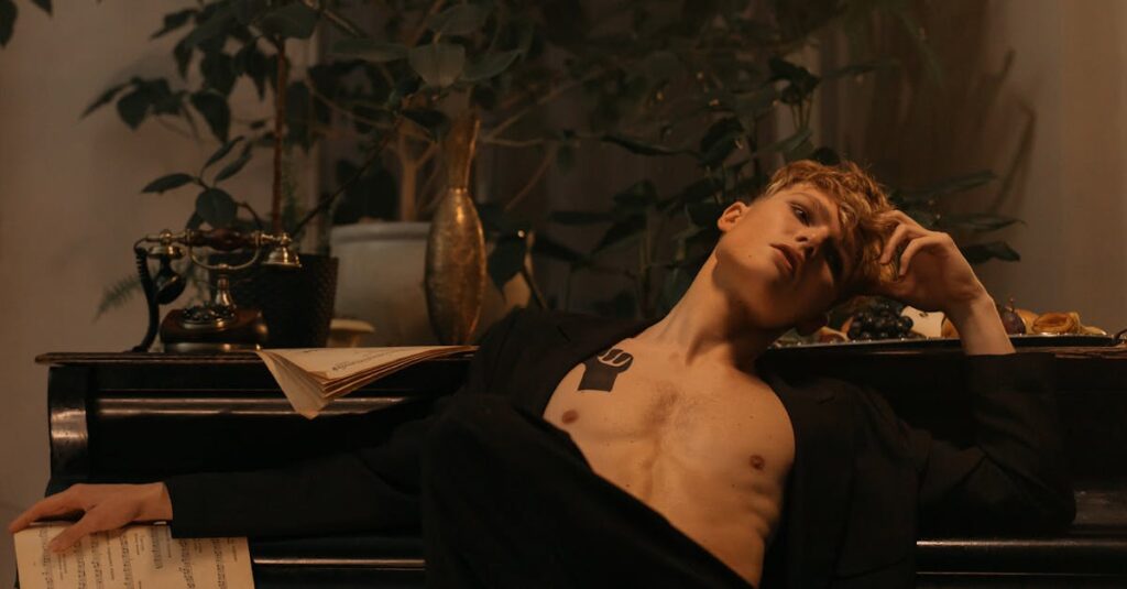 ピアノ買取で査定額を上げる裏ワザのイメージ。複数業者への見積もりと綺麗な写真撮影の重要性