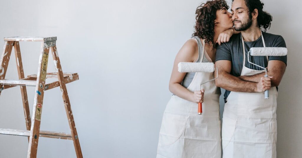 外壁塗装に適した時期とそれぞれの特徴を示すカレンダー形式の図解