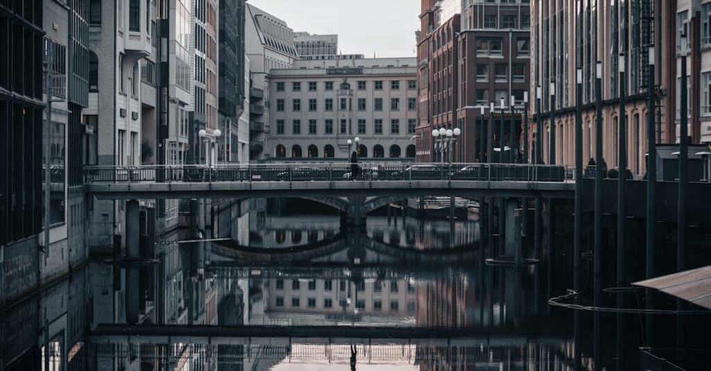 無料体験セミナーで家計の診断ワークをしている様子