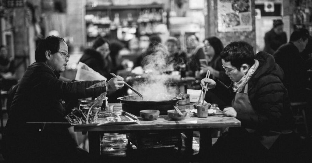 幅広い世代が集まるお金の講座の会場風景