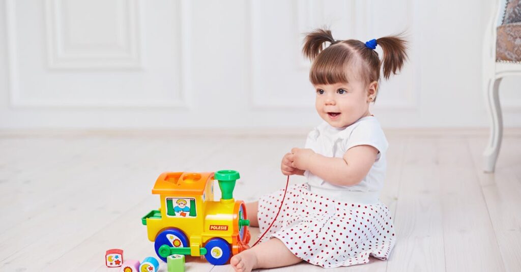 保育関連の資格を取得するため自宅で教材を読む女性